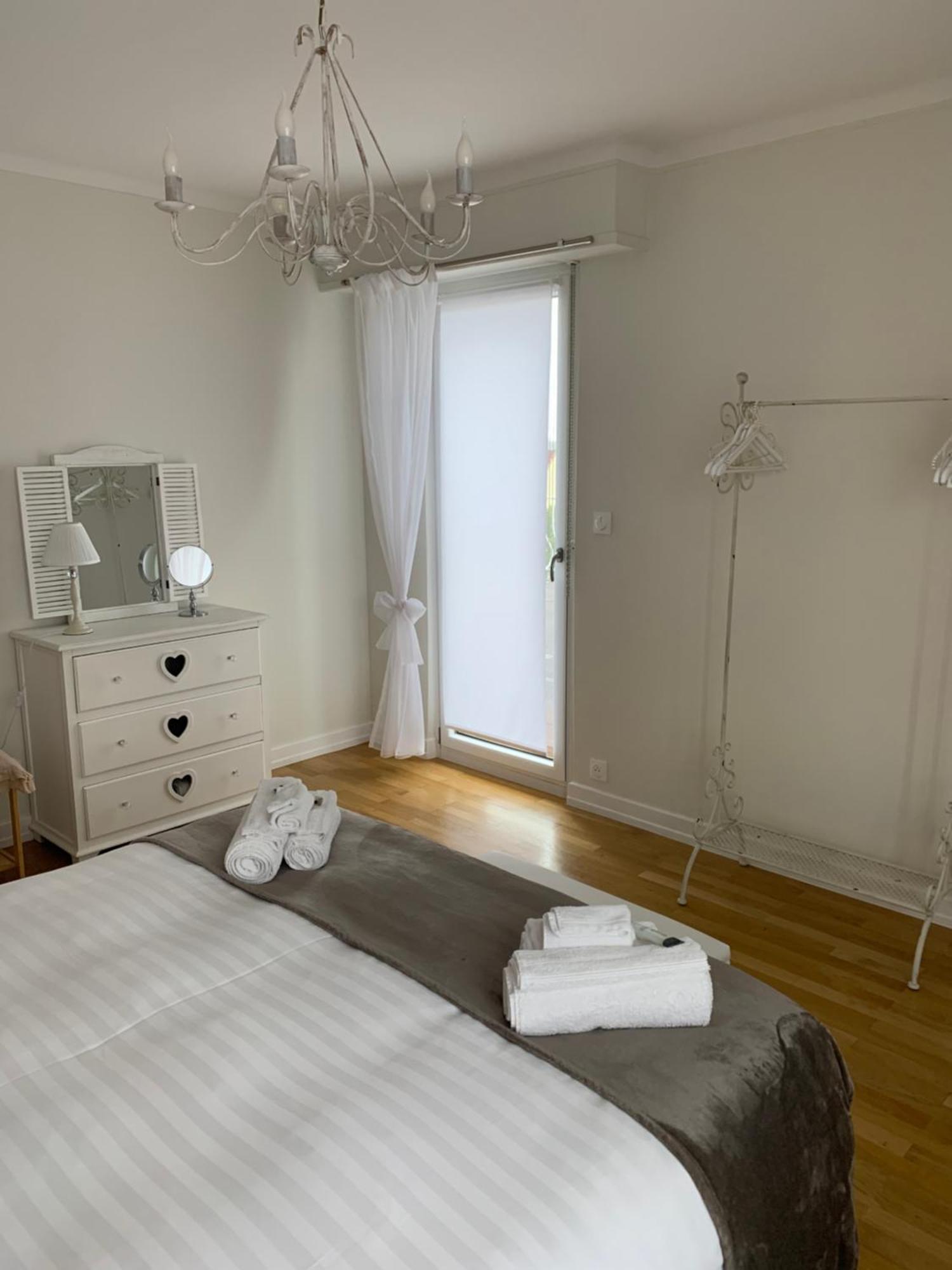 Bonne Idee - Suite Georgette - Meuble De Tourisme 3 Etoiles ชาเตอนัวส์ ภายนอก รูปภาพ
